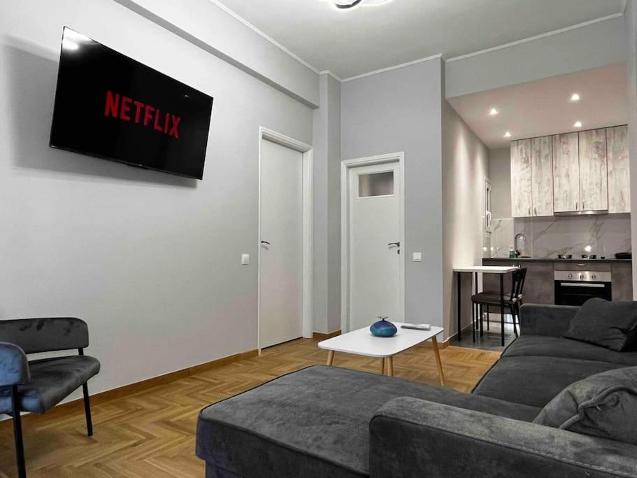 Deseo Apartments Атина Екстериор снимка